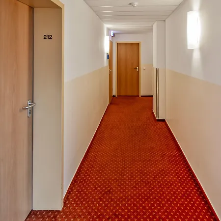 Academy Lodge Boardinghouse-2